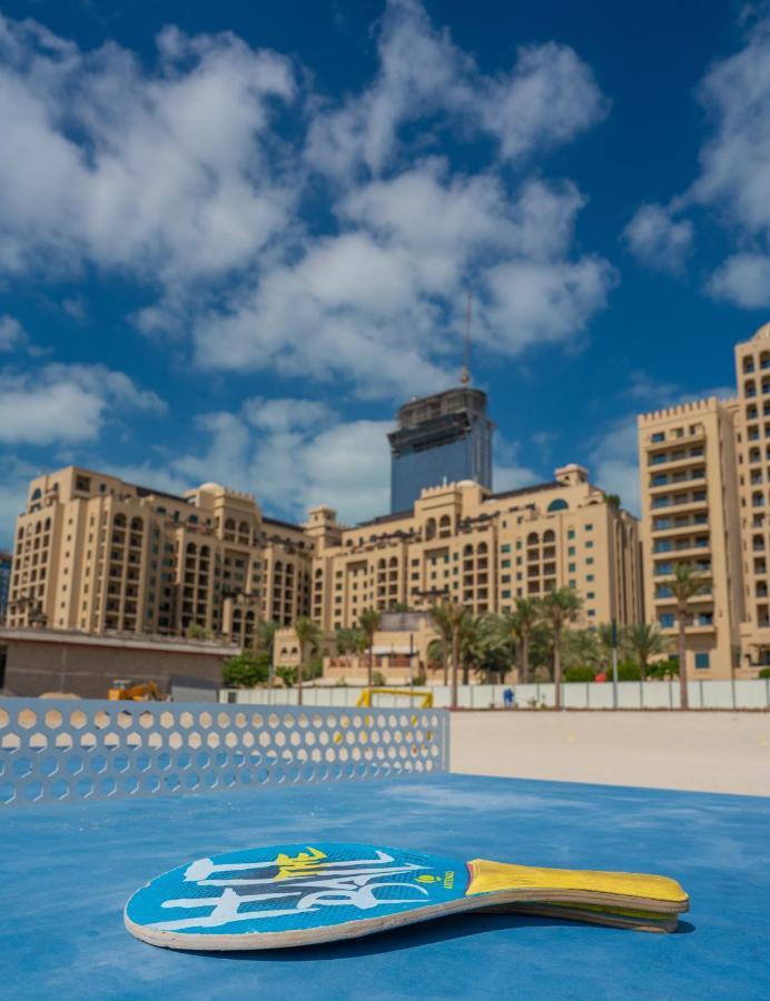 Апартаменты Gorgeous 2Br In Fairmont Дубай Экстерьер фото