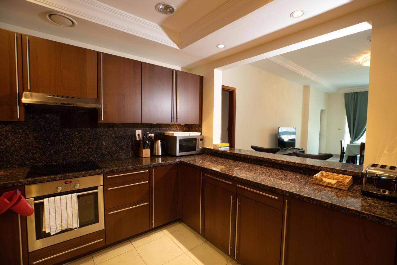 Апартаменты Gorgeous 2Br In Fairmont Дубай Экстерьер фото